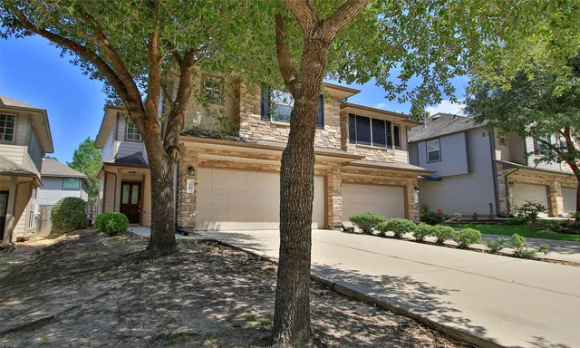 $2,000 | 14 Bowerbank Court, Magnolia, TX 77354