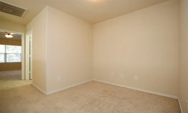 $2,000 | 14 Bowerbank Court, Magnolia, TX 77354