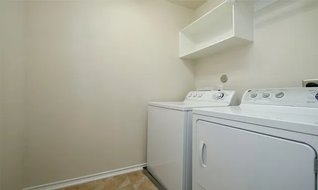 $2,000 | 14 Bowerbank Court, Magnolia, TX 77354