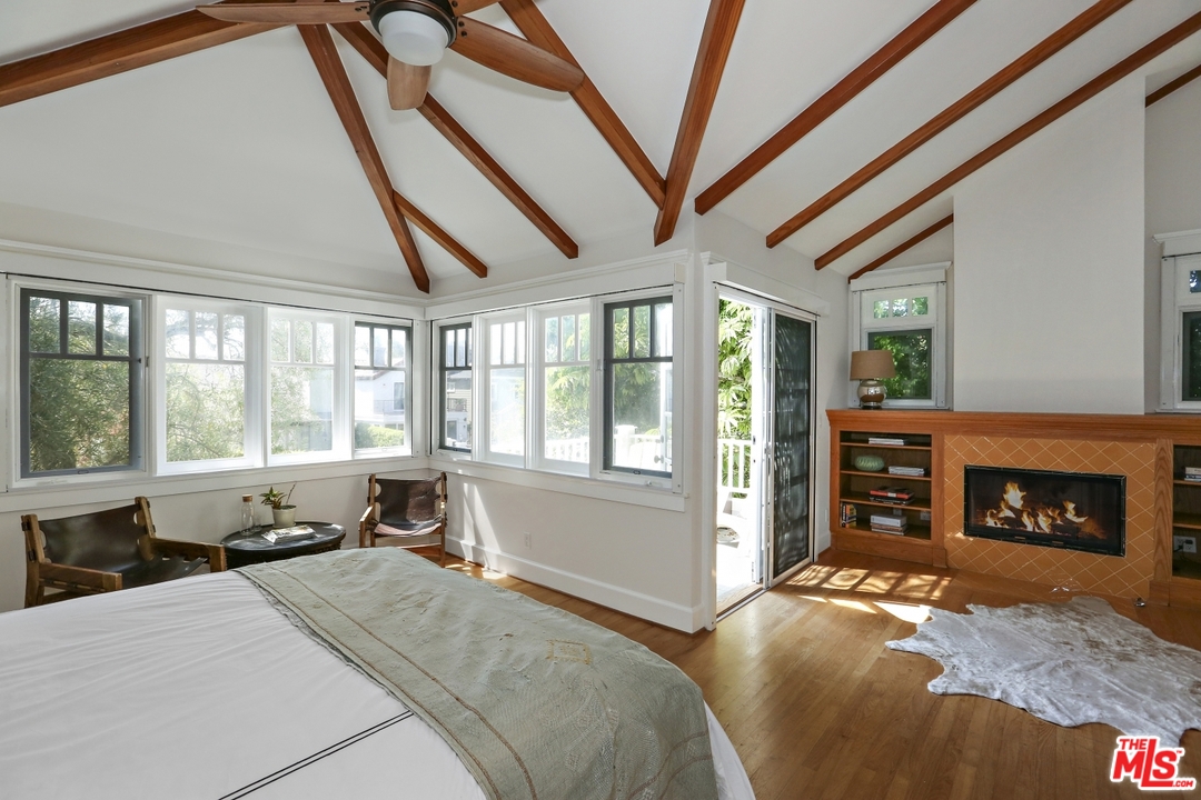 437 Linnie Canal Venice, CA 90291 - Photo 14 of 20