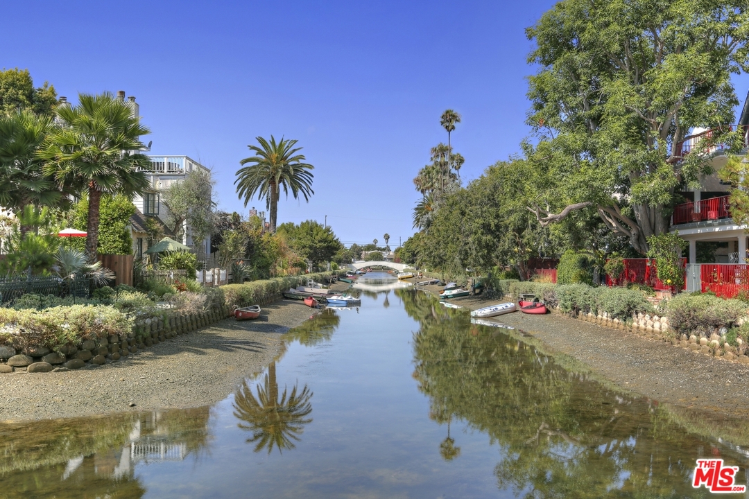 437 Linnie Canal Venice, CA 90291 - Photo 20 of 20