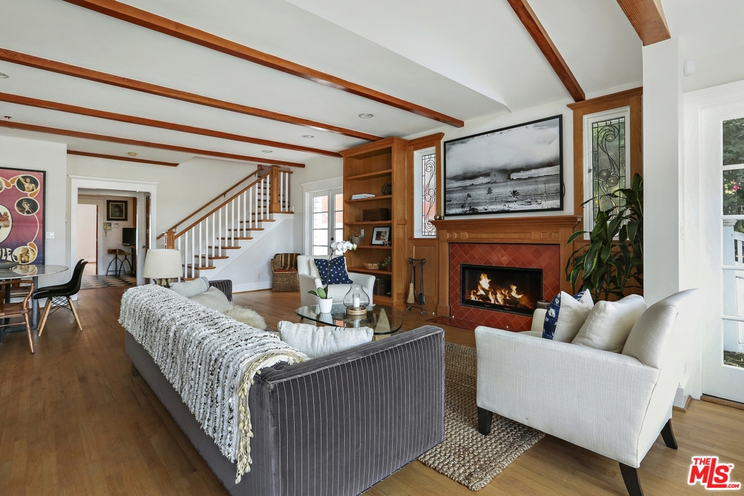 437 Linnie Canal Venice, CA 90291 - Photo 5 of 20