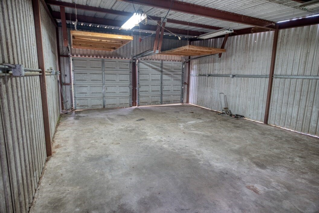 308 County Road 893B Angleton, TX 77515 - Photo 9 of 41 a view of empty room with an empty space