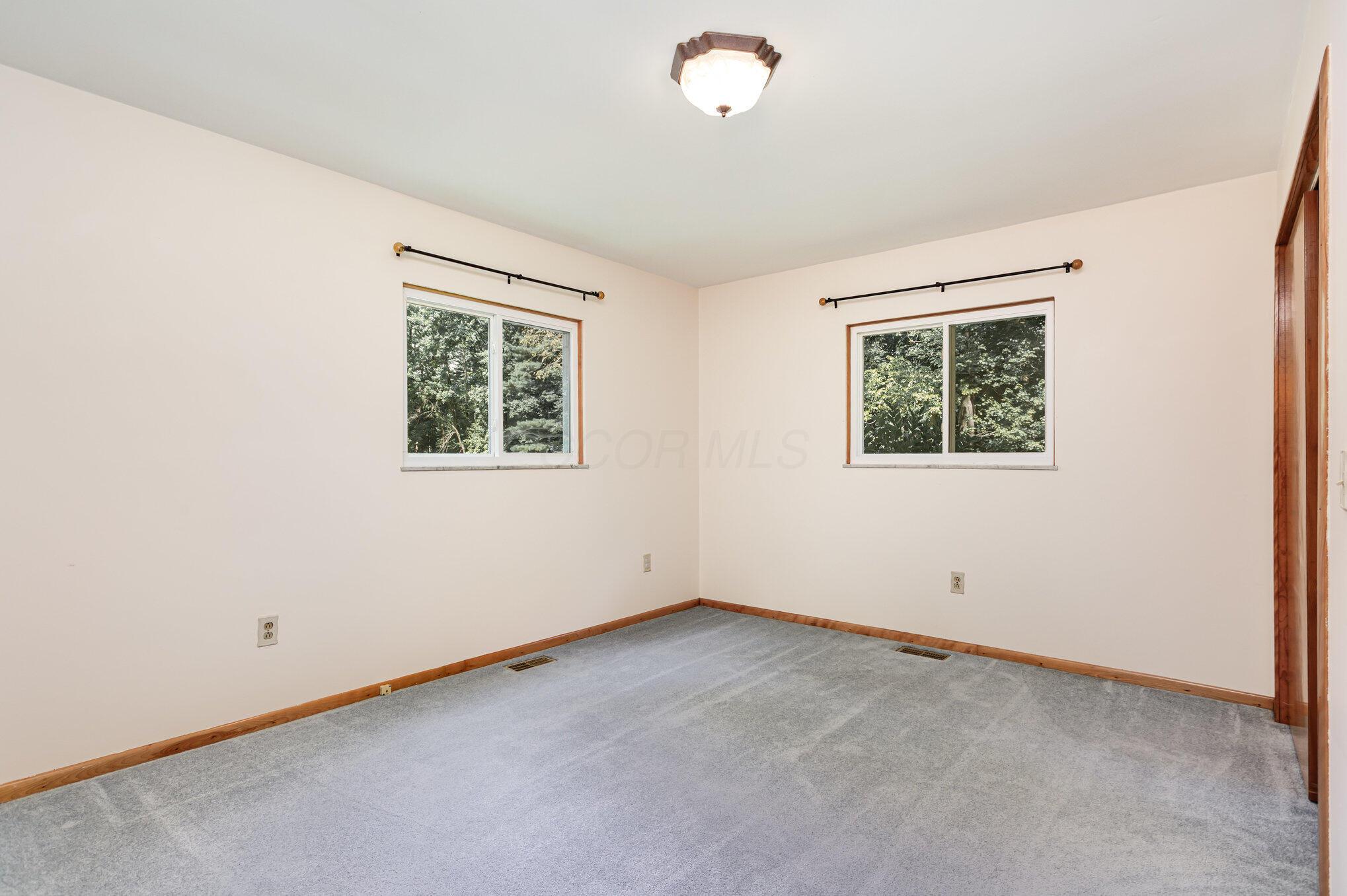 5345 Raccoon Run Road Johnstown, OH 43031 - Photo 15 of 21 Bedroom