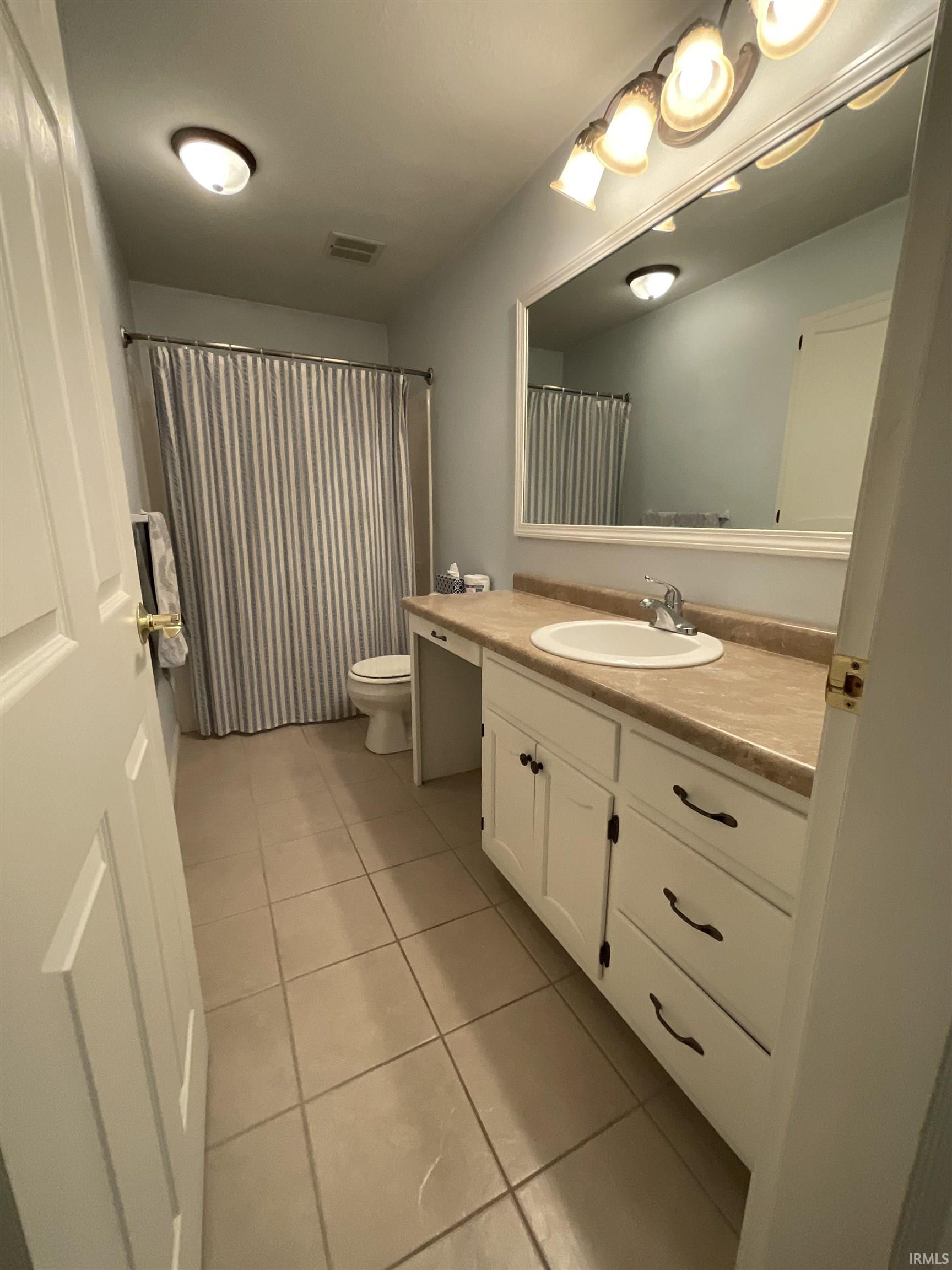 2221 Lower Huntington Road Fort Wayne, IN 46819 - Photo 10 of 15