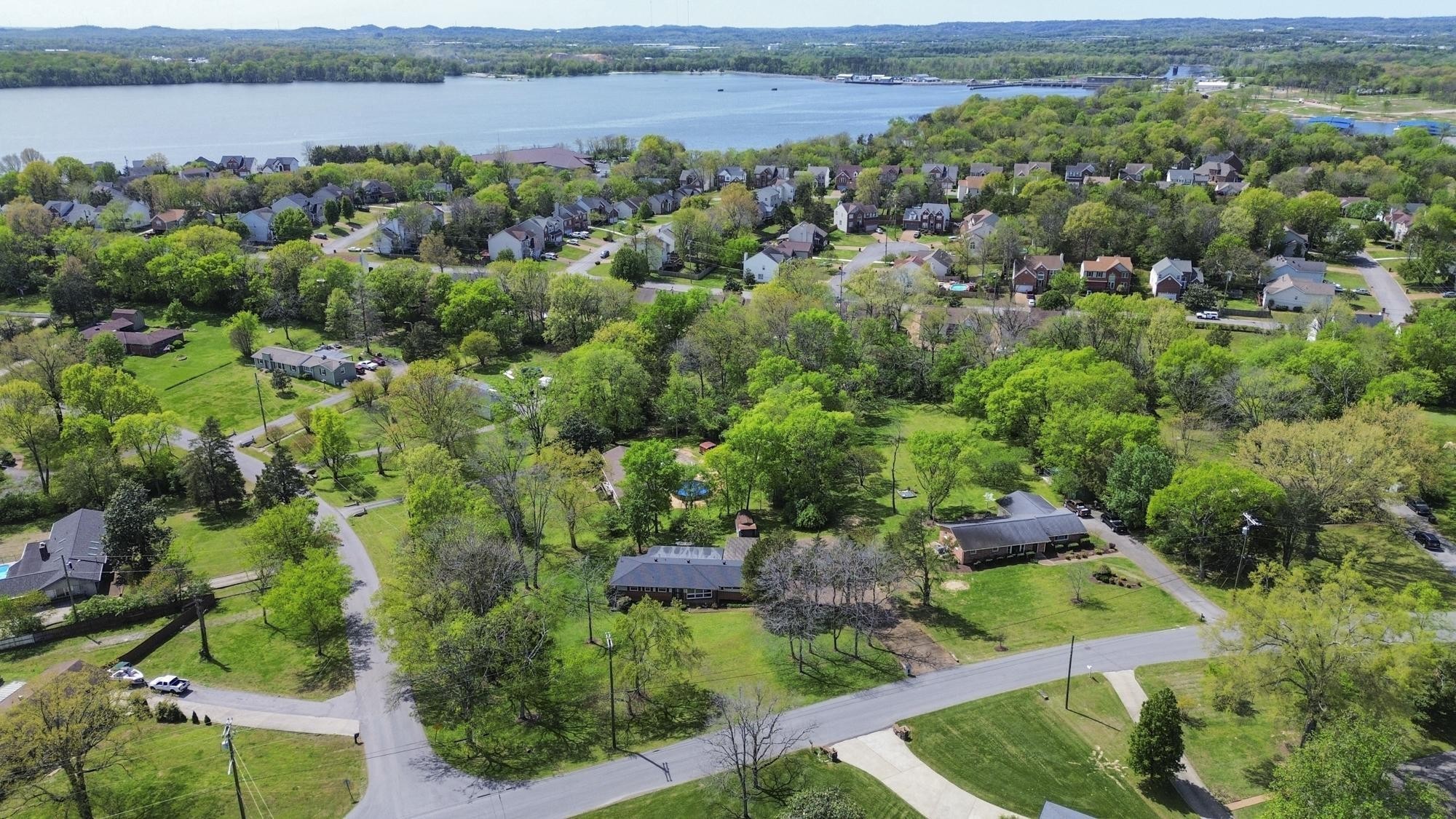 127 Riviera Drive Hendersonville, TN 37075 - Photo 12 of 46 an aerial view of multiple house