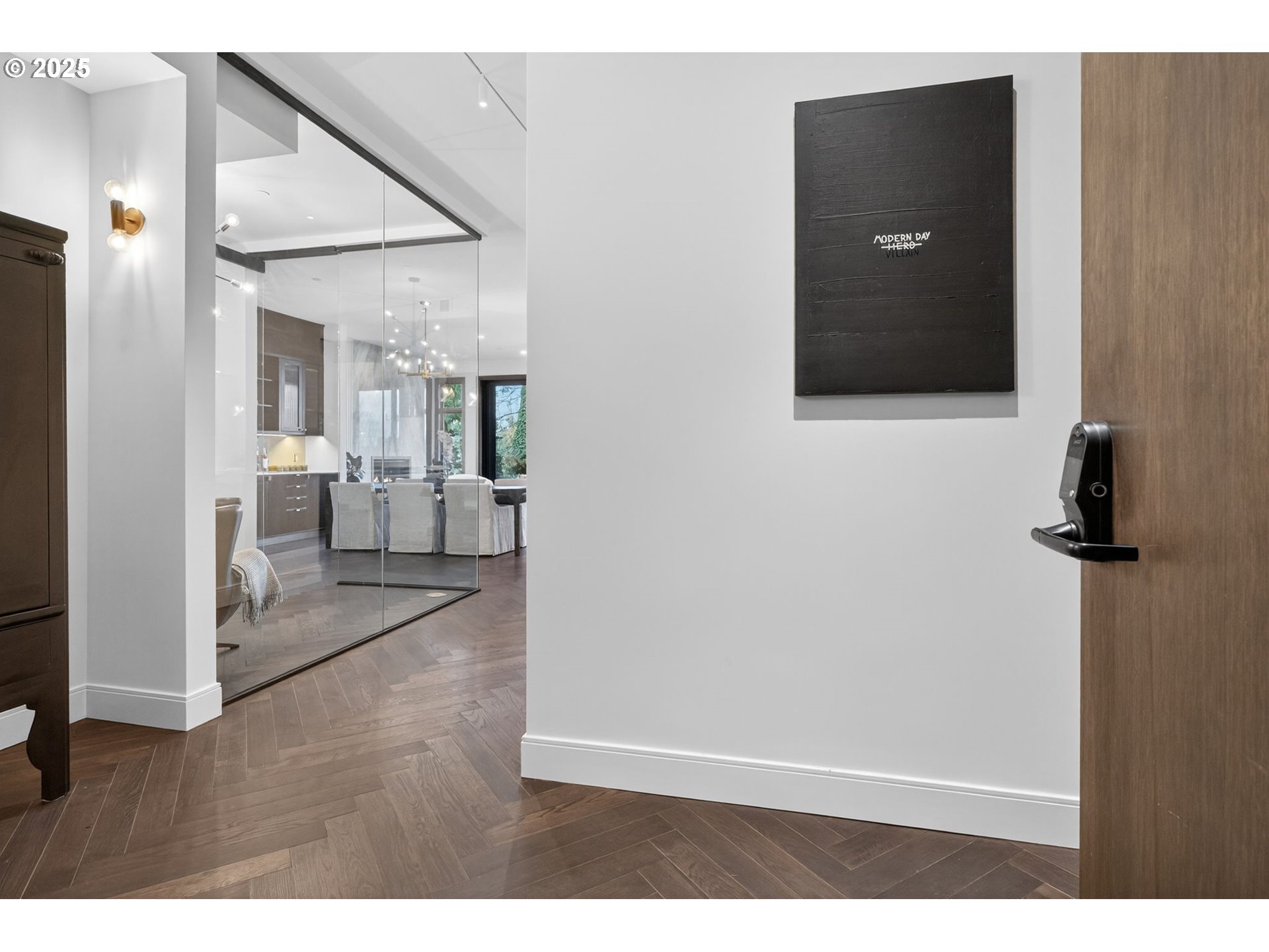 21 D Avenue, Unit 2 Lake Oswego, OR 97034 - Photo 5 of 48 Entrance/Foyer