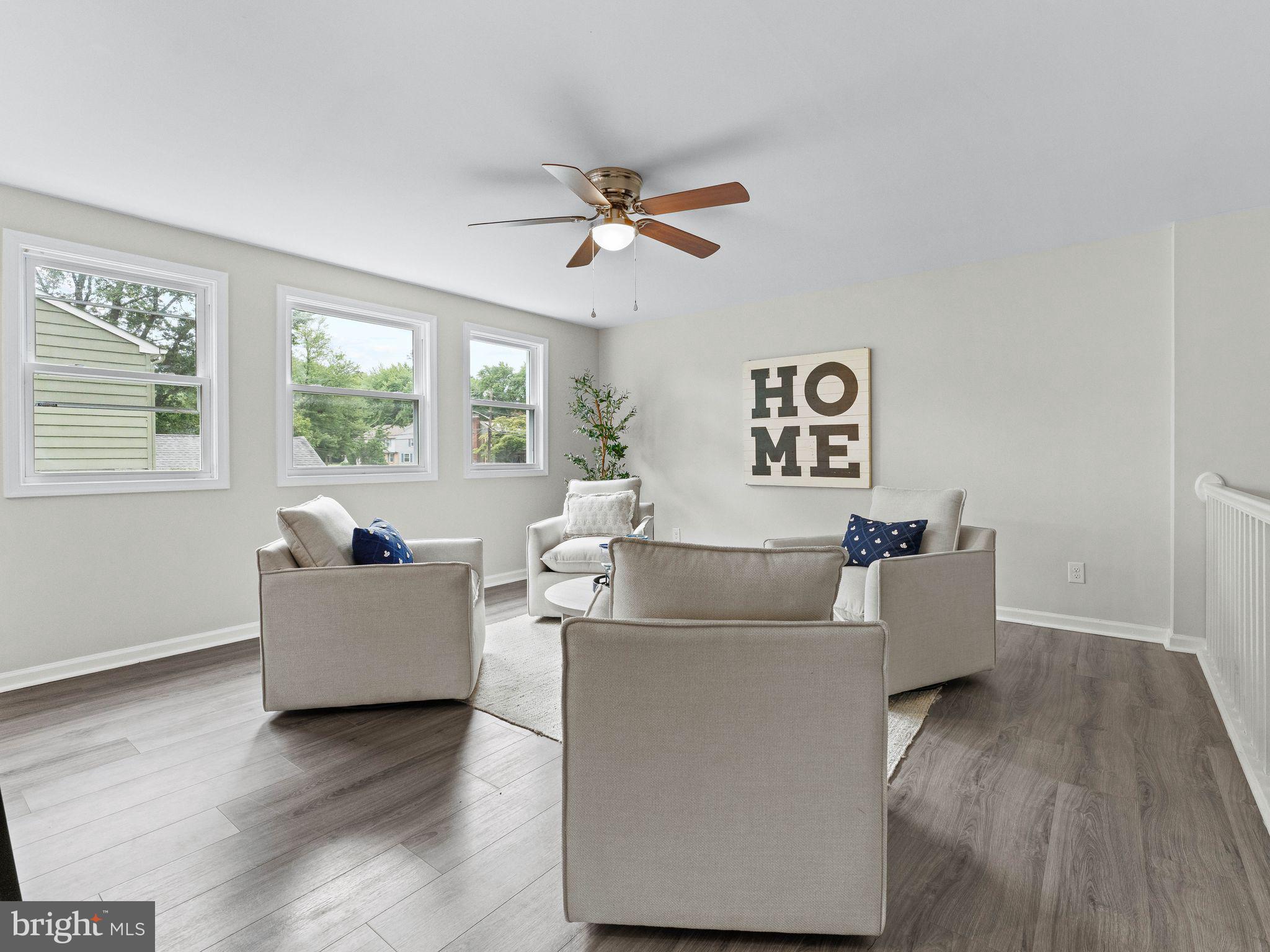166 Pearl Croft Road Cherry Hill, NJ 08034 - Photo 6 of 34 Bright and inviting living space.