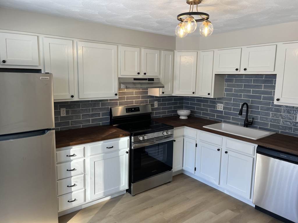 305 Burlingame Road Palmer, MA 01069 - Photo 10 of 29 Gallery Image 10