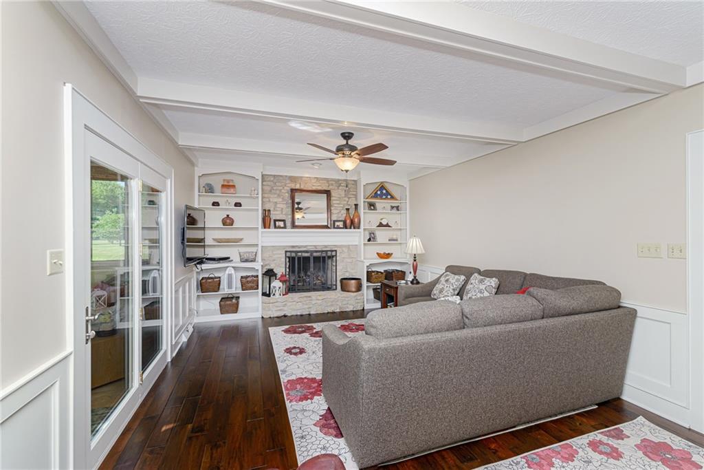 13412 Nottingham Road Fishers, IN 46038 - Photo 9 of 23 Gallery Image 9