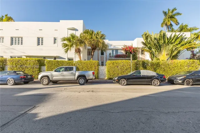 $525,000 | 711 14th Street, Unit 4, Miami Beach, FL 33139