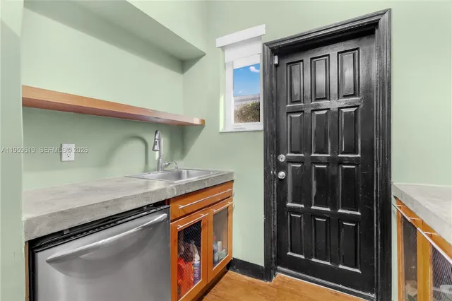 $525,000 | 711 14th Street, Unit 4, Miami Beach, FL 33139