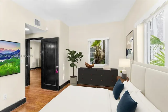 $525,000 | 711 14th Street, Unit 4, Miami Beach, FL 33139