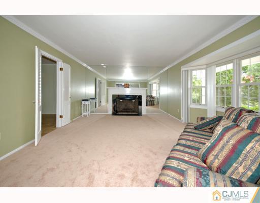 5 Vince Road Somerset, NJ 08873 - Photo 5 of 10 Gallery Image 5