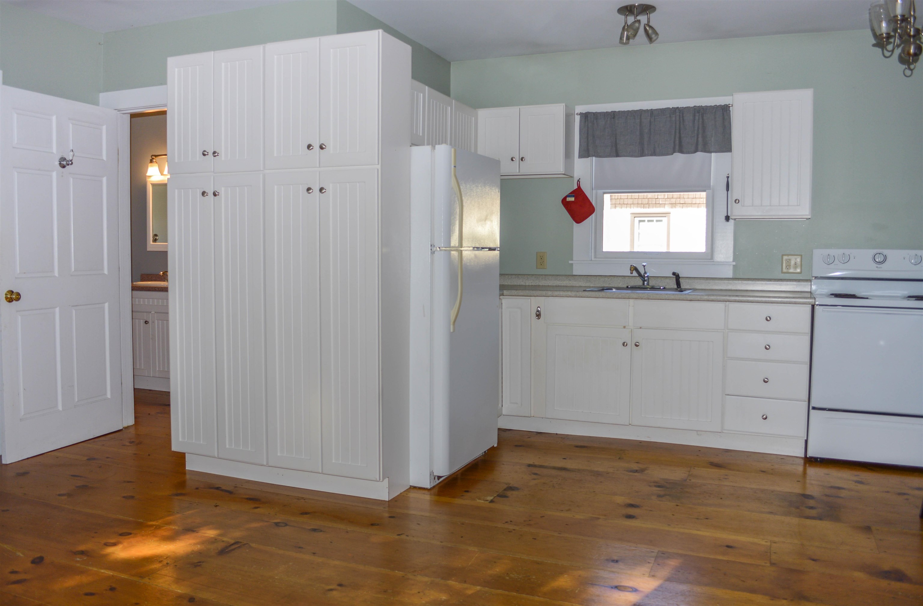 22 Fairview Street Keene, NH 03431 - Photo 10 of 29