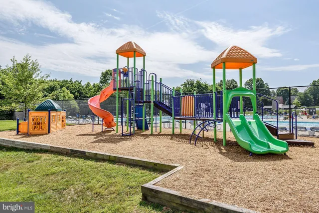 $394,900 | 19037 Capehart Drive, Gaithersburg, MD 20886