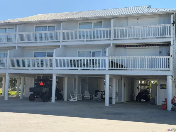$229,500 | 411 Admiral Craik Drive, Unit 3, Grand Isle, LA 70358