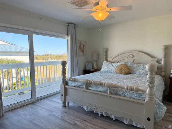 $229,500 | 411 Admiral Craik Drive, Unit 3, Grand Isle, LA 70358