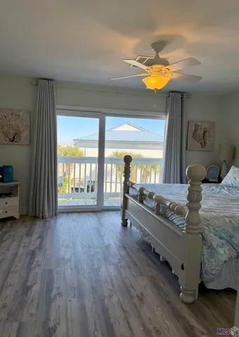 $229,500 | 411 Admiral Craik Drive, Unit 3, Grand Isle, LA 70358