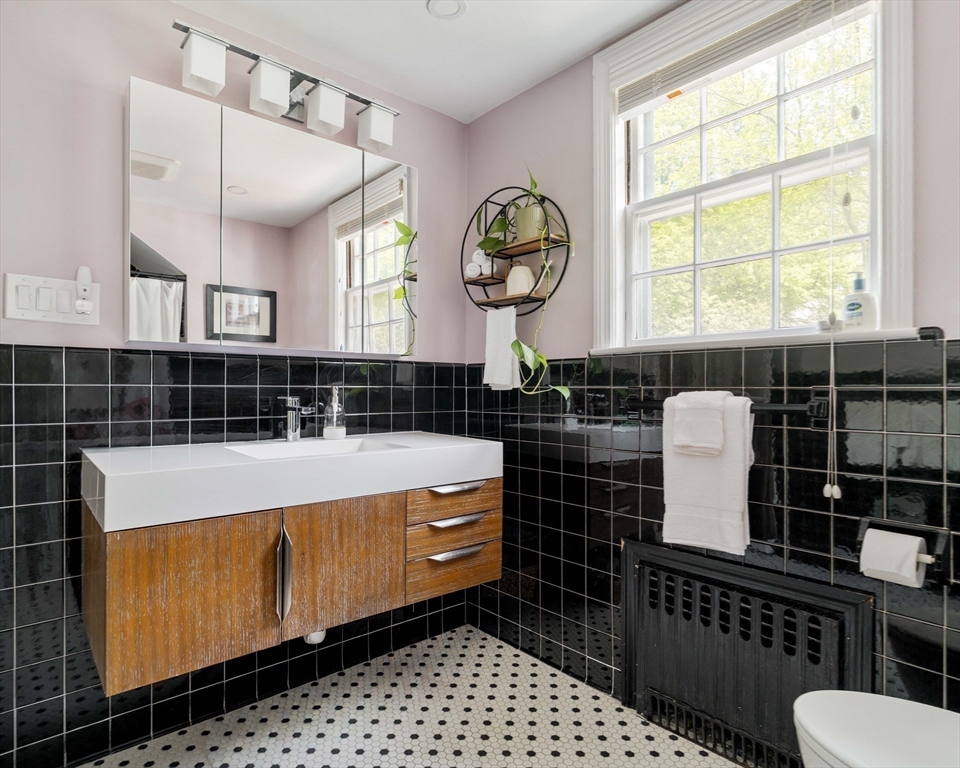 18 Southbourne Road Boston, MA 02130 - Photo 24 of 42 Gallery Image 24