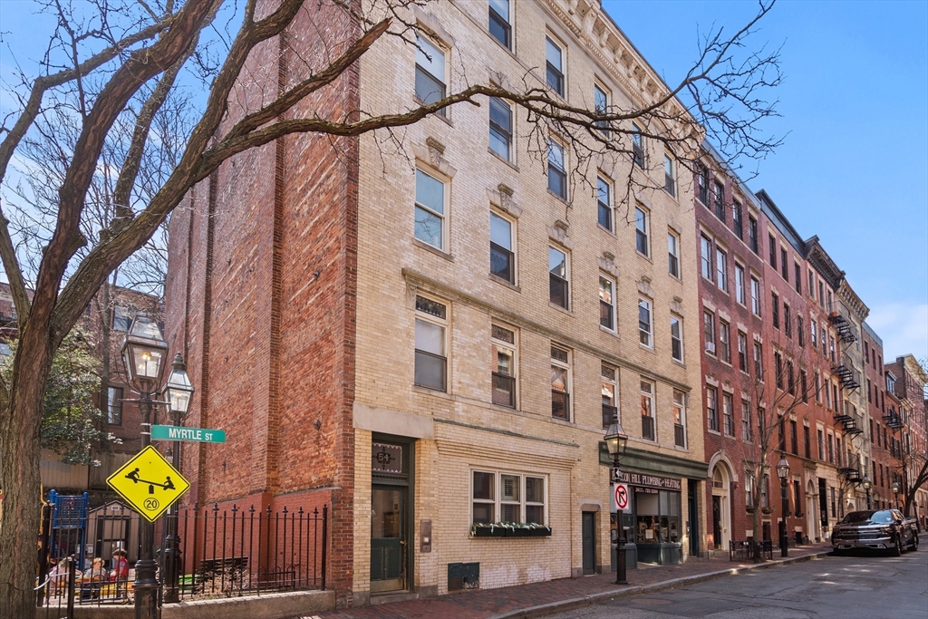 54 Myrtle Street, Unit 1 Boston, MA 02114 - Photo 14 of 14