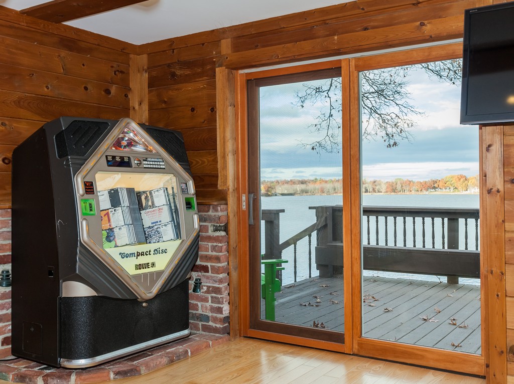 18 Shore Road Southwick, MA 01077 - Photo 13 of 27 Gallery Image 13