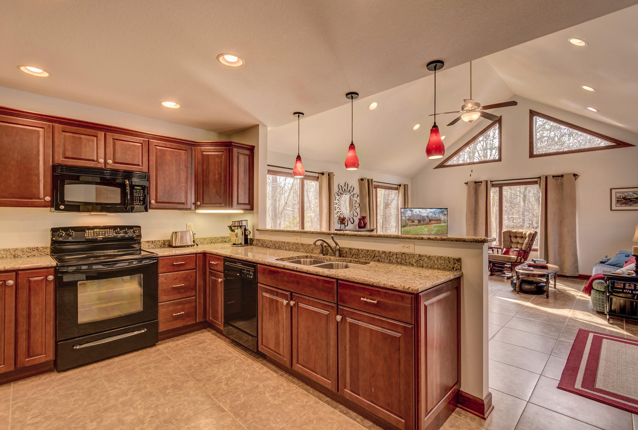 2032 Hopewell Road Knoxville, TN 37920 - Photo 5 of 22 2032_Hopewell_105
