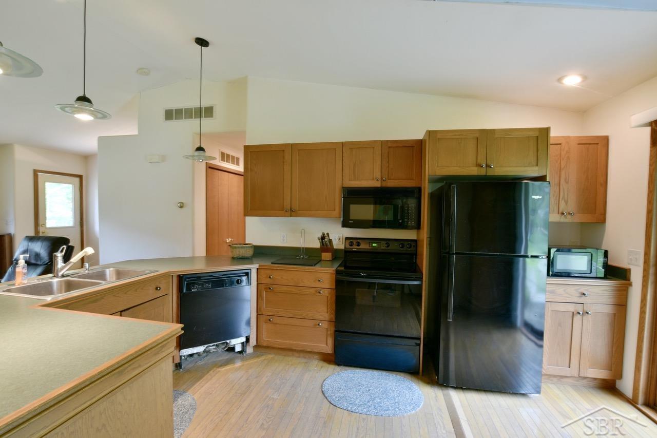 3087 East Gordonville Road Midland, MI 48640 - Photo 7 of 20