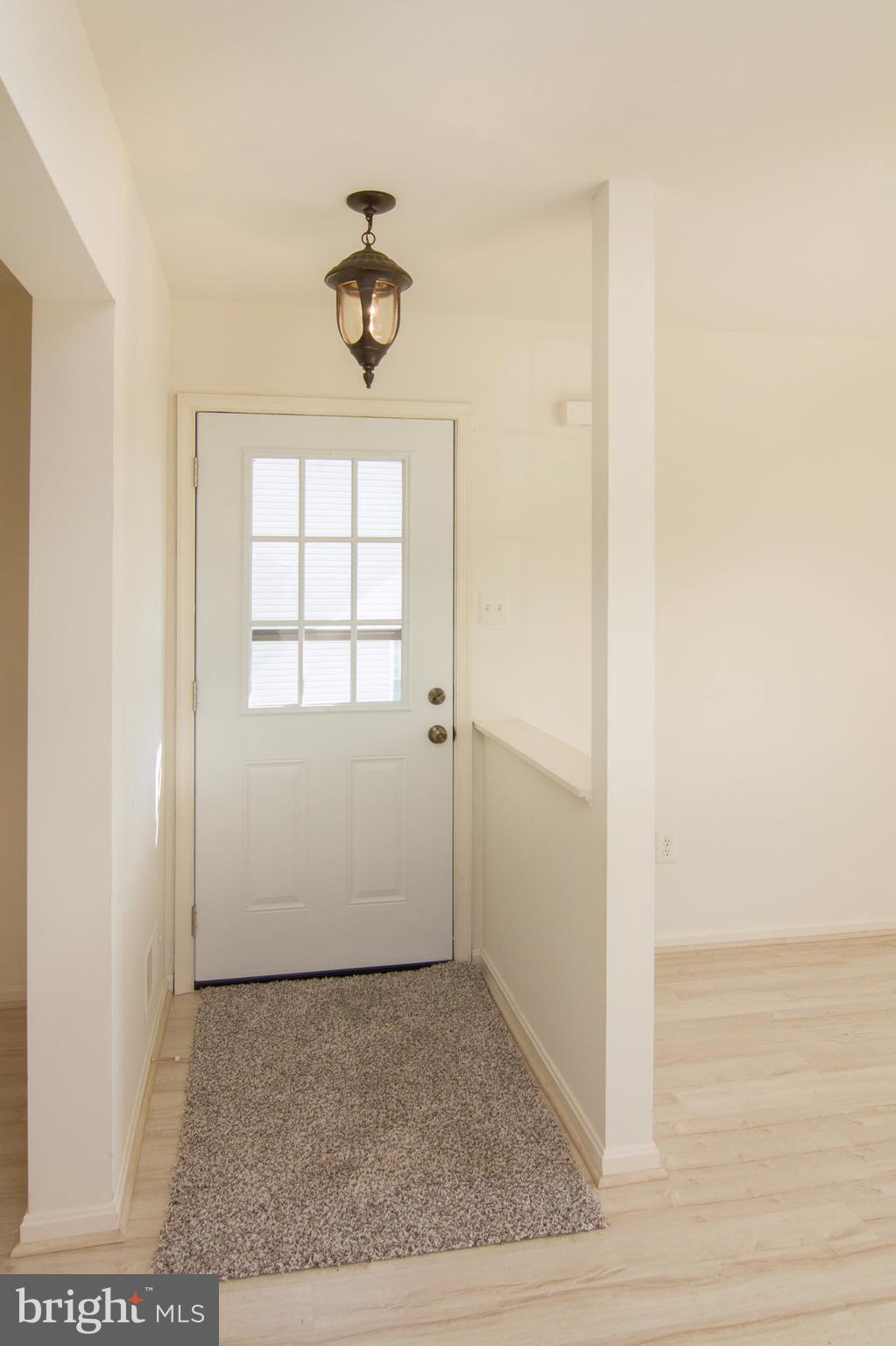 235 Perrywinkle Lane Gaithersburg, MD 20878 - Photo 6 of 26 Interior (General)
