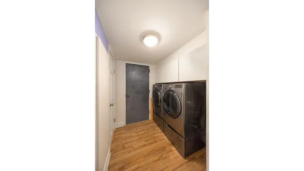 $1,850,000 | 301 5th Avenue, Unit 1R | Park Slope