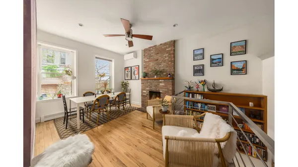 $1,850,000 | 301 5th Avenue, Unit 1R | Park Slope