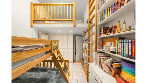 $1,850,000 | 301 5th Avenue, Unit 1R | Park Slope