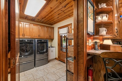 105 Double Branch Trail Murphy, NC 28906 - Photo 22 of 75 a view of a walk in closet