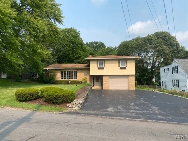 $3,000 | 106 Erregger Road, De Witt, NY 13224