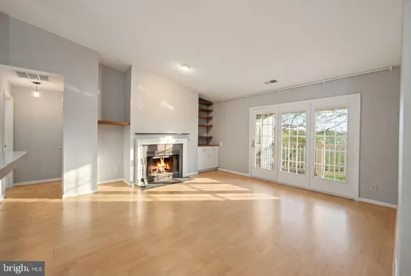 $320,000 | 7513 Ashby Lane, Unit L, Alexandria, VA 22315