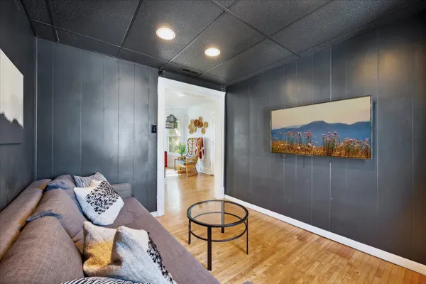 $675,000 | 819 24th Avenue Northeast, Minneapolis, MN 55418