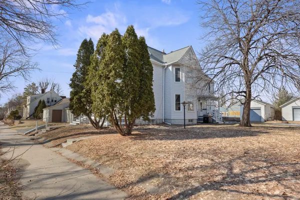 $675,000 | 819 24th Avenue Northeast, Minneapolis, MN 55418