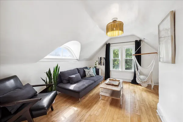 $675,000 | 819 24th Avenue Northeast, Minneapolis, MN 55418