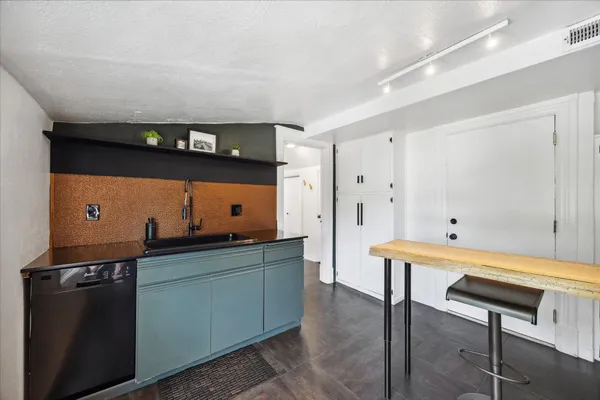 $675,000 | 819 24th Avenue Northeast, Minneapolis, MN 55418