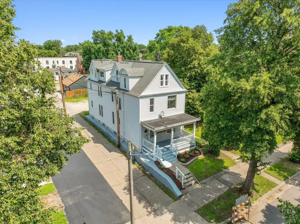 $675,000 | 819 24th Avenue Northeast, Minneapolis, MN 55418