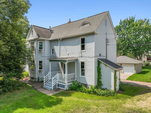 $675,000 | 819 24th Avenue Northeast, Minneapolis, MN 55418