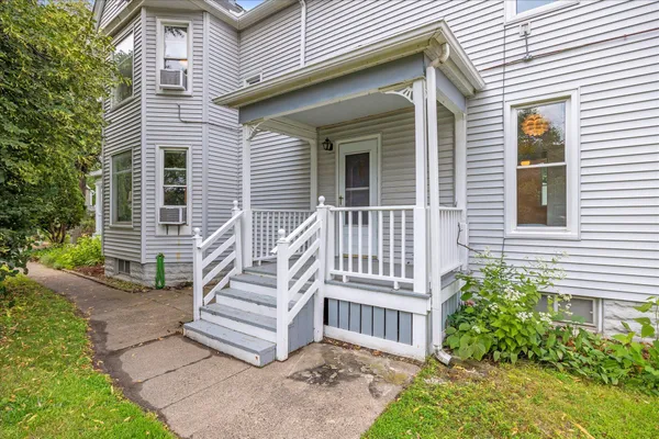 $675,000 | 819 24th Avenue Northeast, Minneapolis, MN 55418