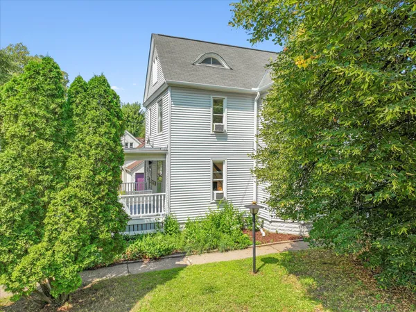 $675,000 | 819 24th Avenue Northeast, Minneapolis, MN 55418
