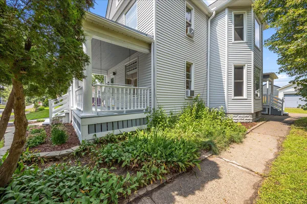 $675,000 | 819 24th Avenue Northeast, Minneapolis, MN 55418