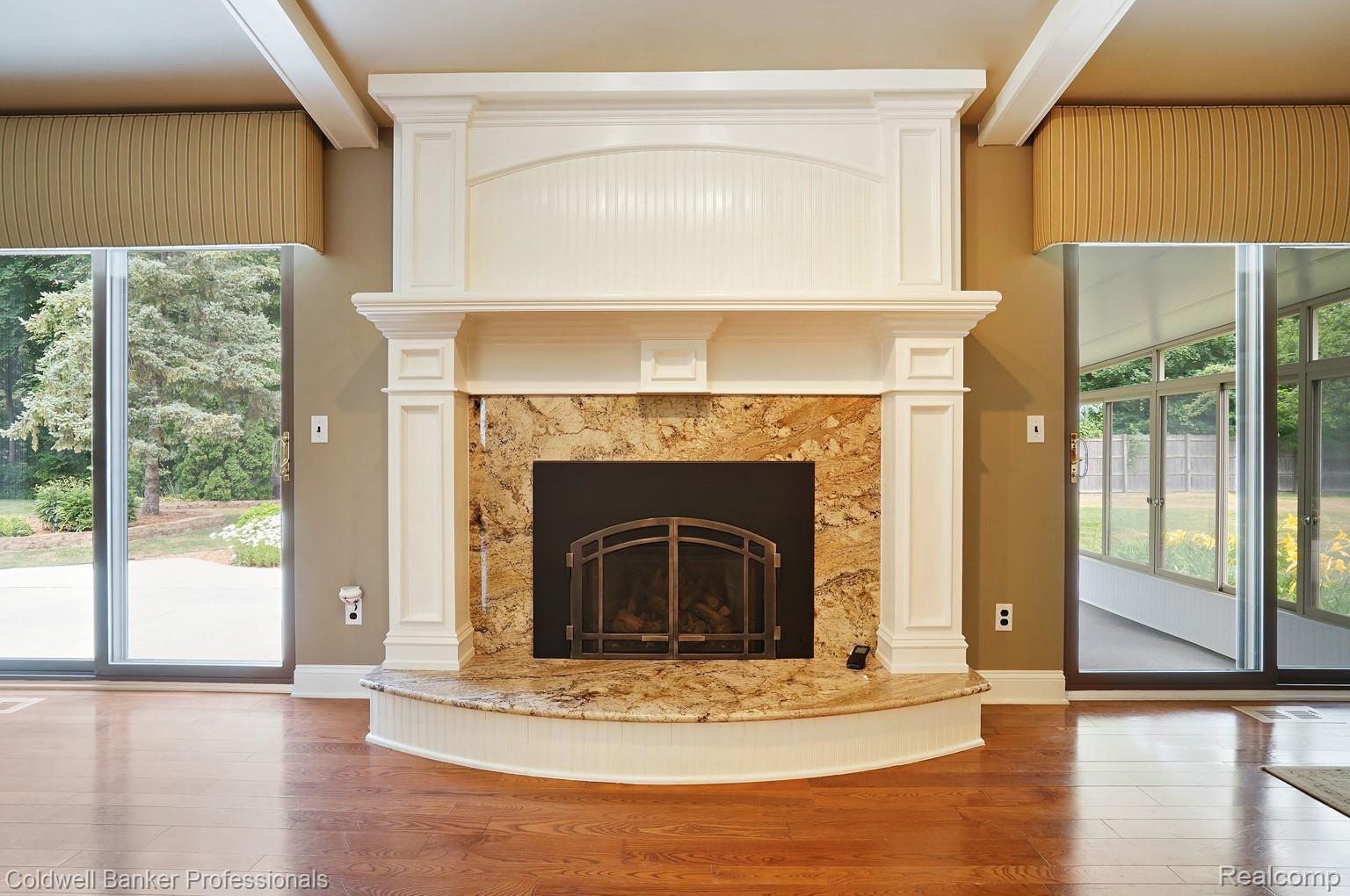 2118 Warrington Road Rochester, MI 48307 - Photo 23 of 52 6271E148-E486-435D-9B97-62D9249C234A.jpeg