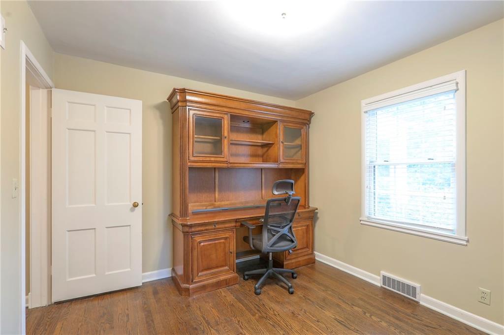 5401 Canterbury Road Fairway, KS 66205 - Photo 21 of 43