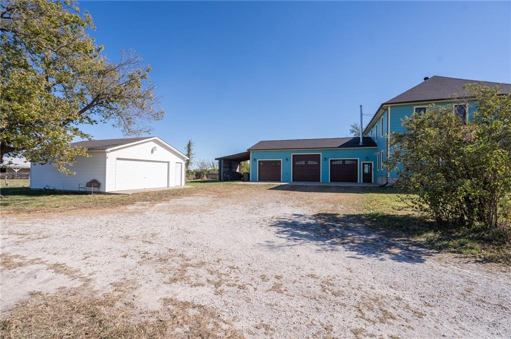 3019 Pawnee Road Ottawa, KS 66067 - Photo 40 of 75