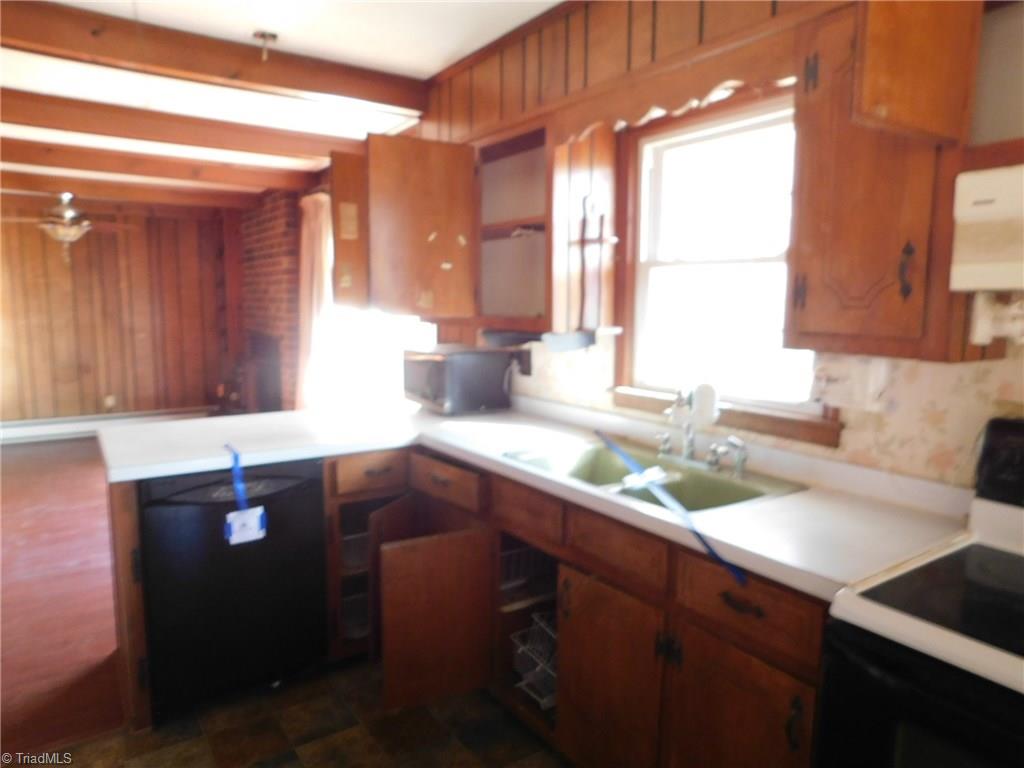 1058 Atwater Road Burlington, NC 27217 - Photo 12 of 14 Gallery Image 12