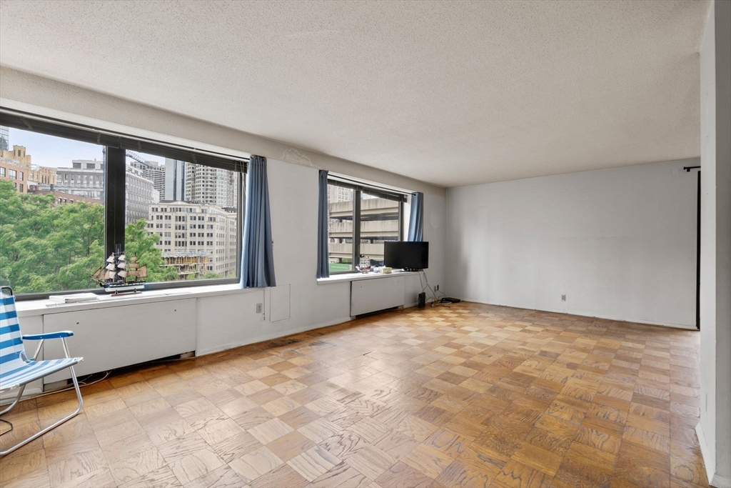 65 East India Row, Unit 6B Boston, MA 02110 - Photo 10 of 28