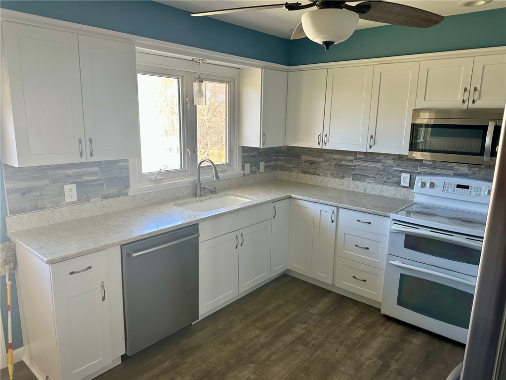 17 Pound Road Westerly, RI 02891 - Photo 15 of 27